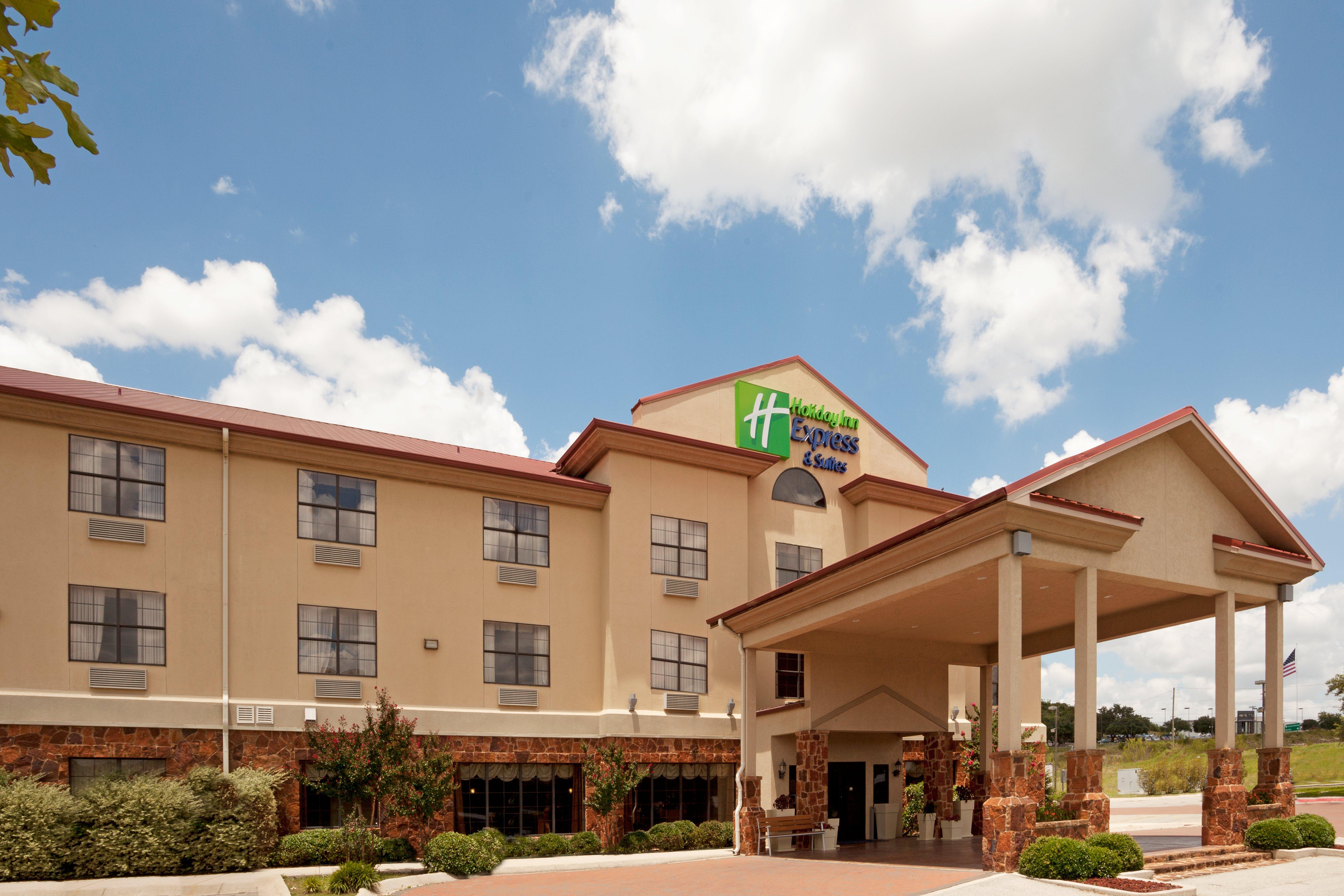 Holiday Inn Express & Suites Kerrville Exterior foto